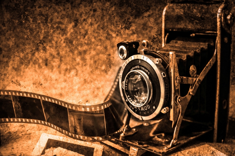 photographe-SANARY SUR MER-min_light-wood-night-camera-photography-vintage-1245236-pxhere.com